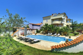 Отель Apartments Villa Delia  Медулин